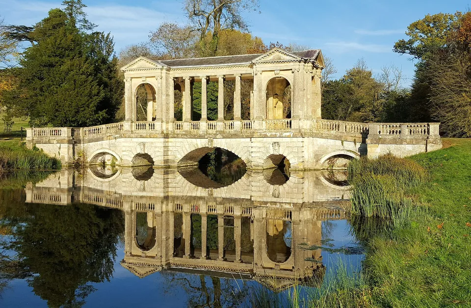 The Palladian Bridge at Stowe, just north of Buckingham